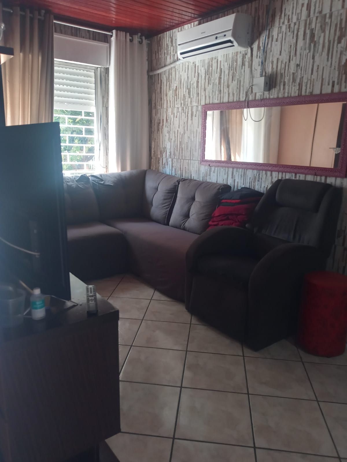 Casa 2 dormitórios, 1 vaga coberta, bairro Parque Florido — foto 4