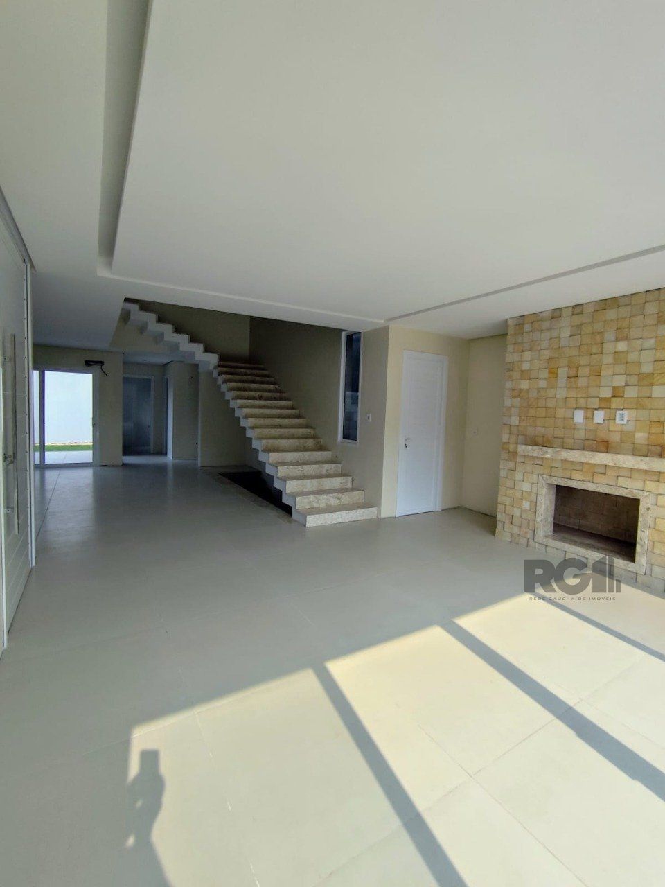 Casa sobrado 4 dormitórios, 1 suíte, 2 vagas Bairro Centro — foto 3