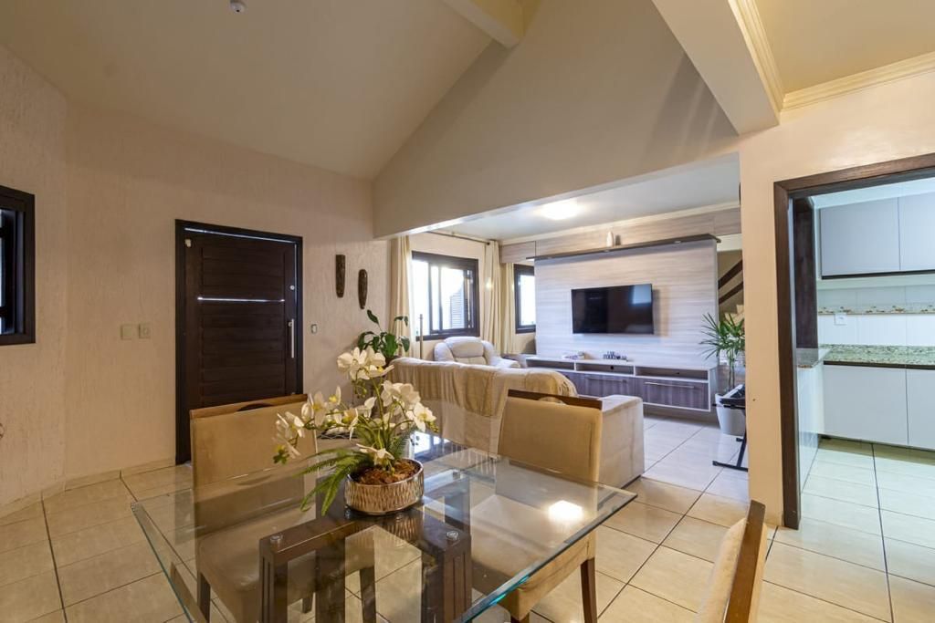 Sobrado 4 quartos à venda, 174m², Parque da Matriz - Cachoeirinha