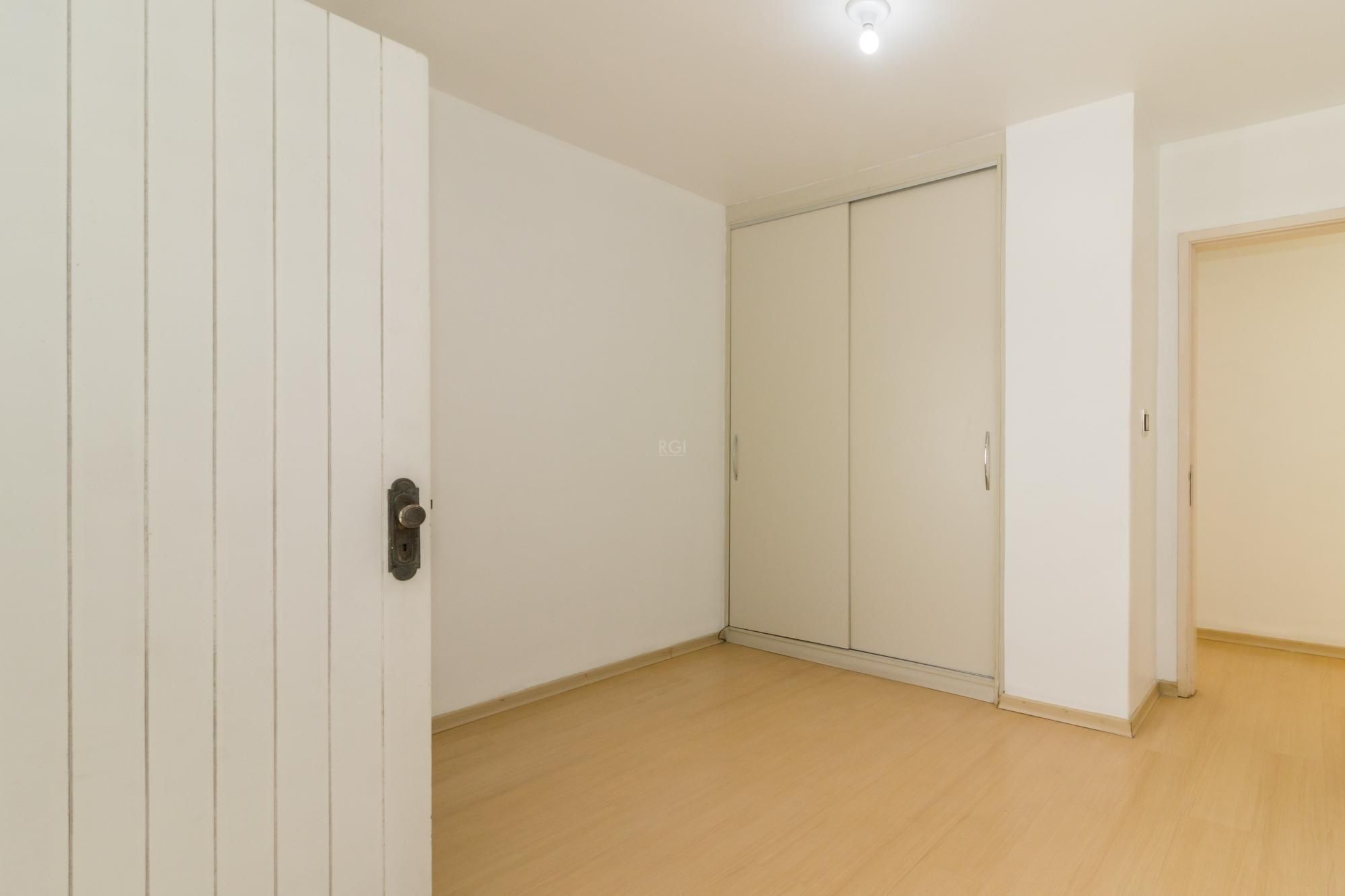 Casa à venda com 4 quartos, 250m² - Foto 15