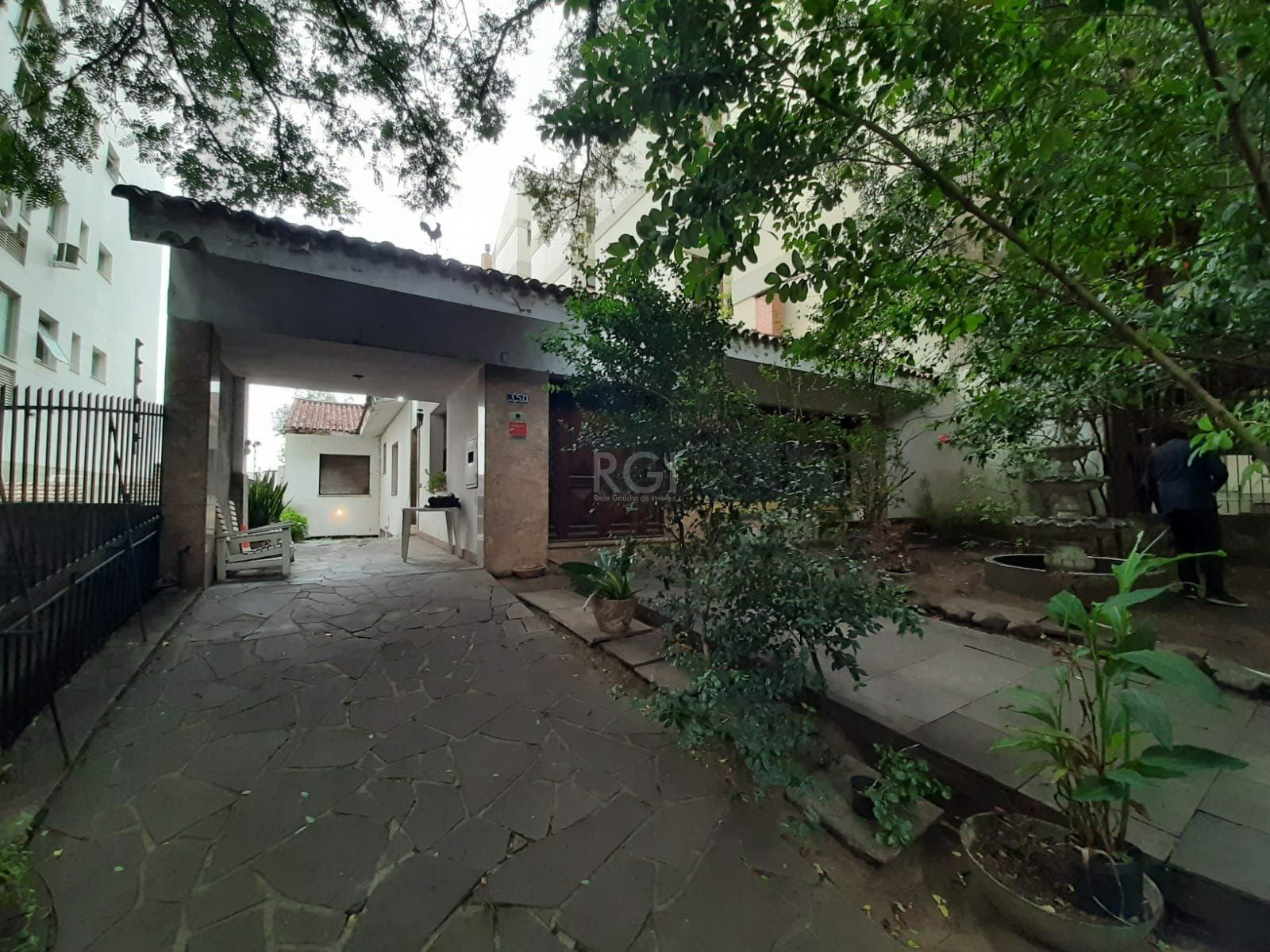 Casa à venda com 5 quartos, 390m² - Foto 2