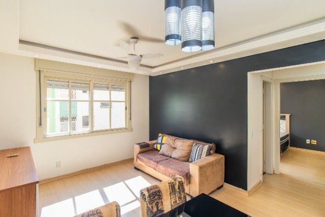 Apartamento à venda com 48m², 1 quarto, 1 vaga no bairro Santo Antônio em Porto Alegre