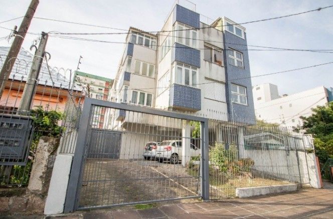 Cobertura à venda com 2 quartos, 85m², 1 suíte, 1 vaga, Rua Guilherme Alves no bairro Petrópolis em Porto Alegre