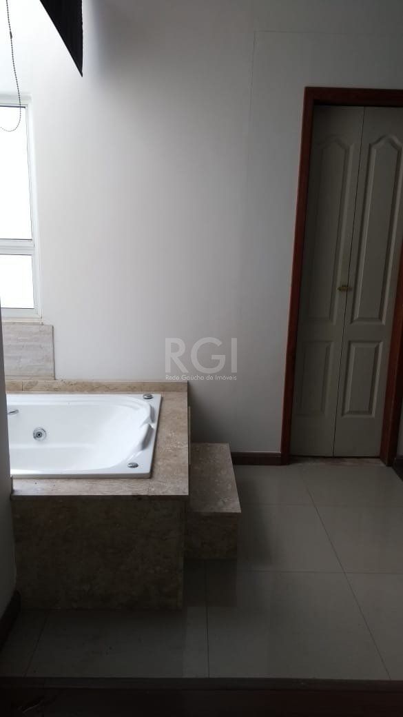 Casa à venda com 3 quartos, 300m² - Foto 18