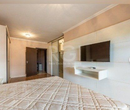 Casa à venda com 3 quartos, 225m² - Foto 4
