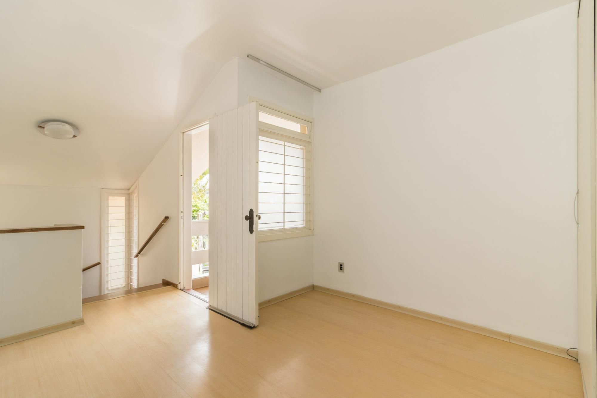 Casa à venda com 4 quartos, 250m² - Foto 32