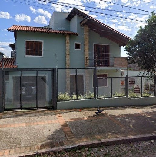 Casa de Condomínio 3 dormitórios no bairro Camaquã