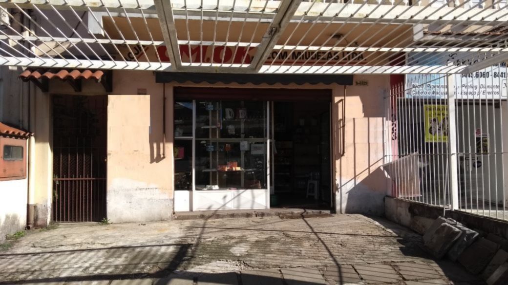 Casa à venda com 4 quartos, 206m² - Foto 1
