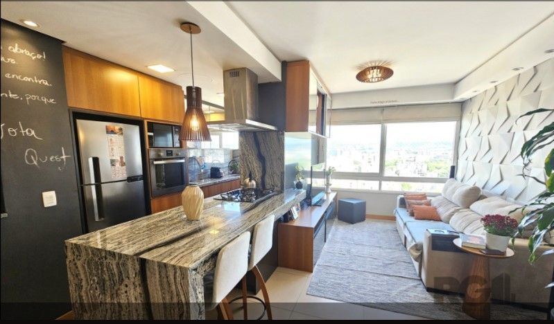 Apartamento à venda com 2 quartos, 67m², 1 suíte, 1 vaga, Rua General Lima e Silva no bairro Centro Histórico em Porto Alegre