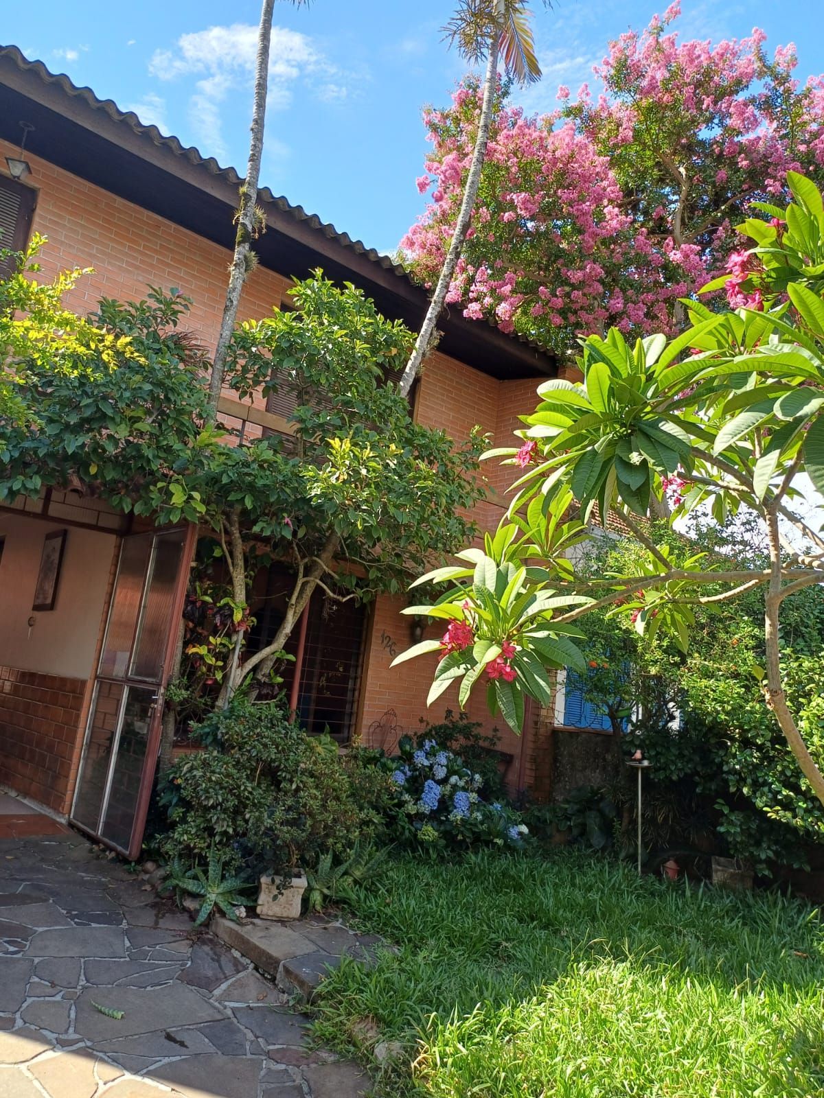 Casa 4 quartos à venda, 200m², Partenon - Porto Alegre