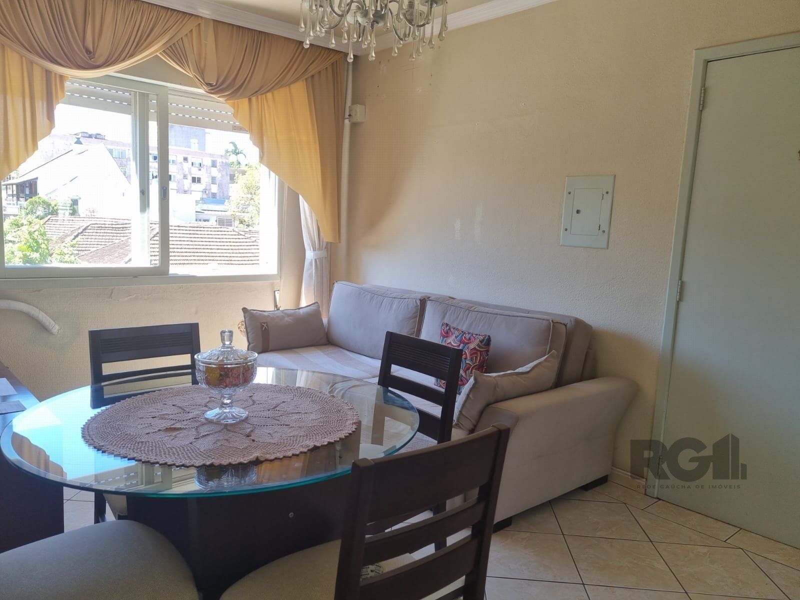 Apartamento à venda com 2 quartos, 58m² - Foto 1