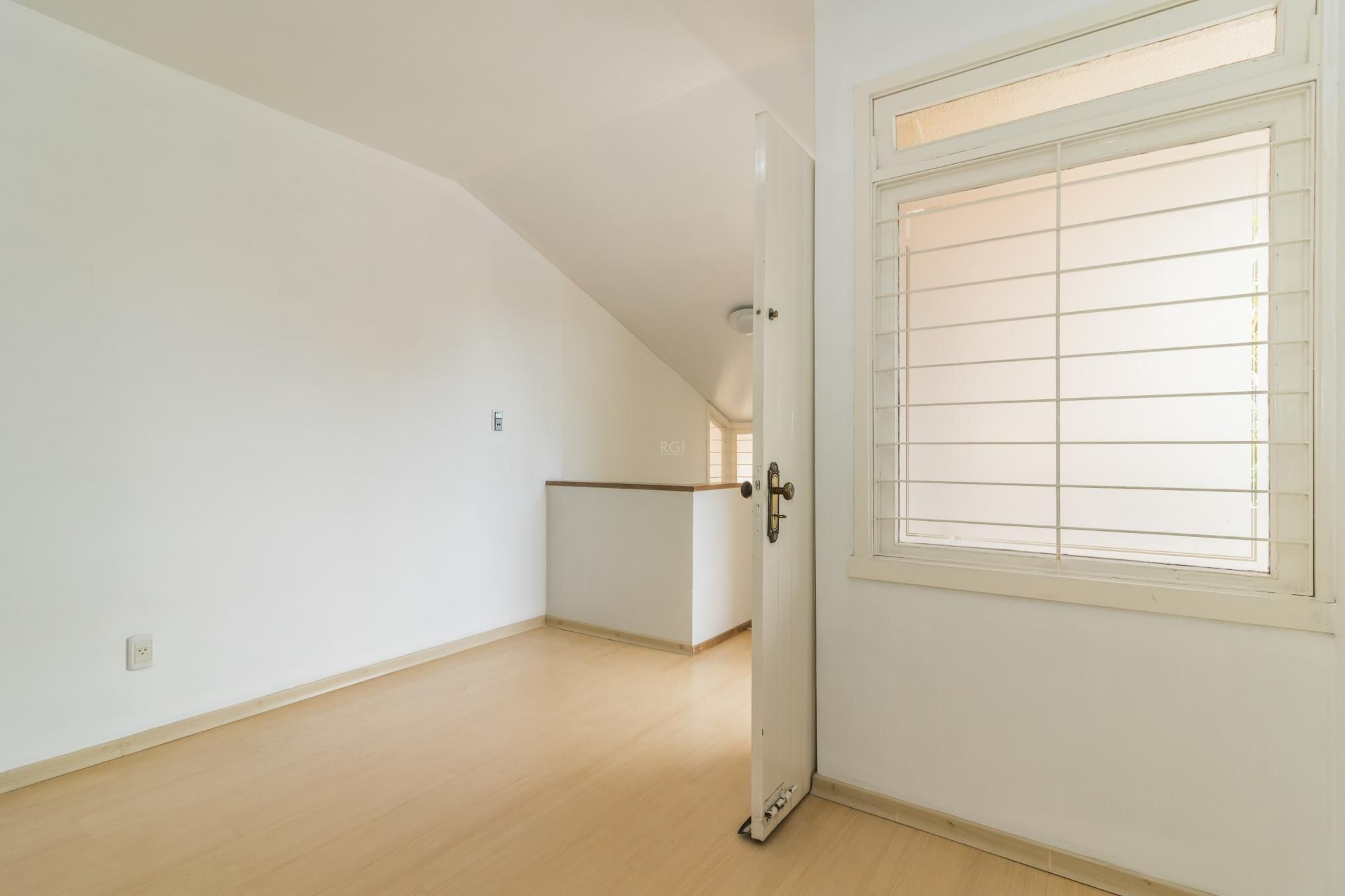 Casa à venda com 4 quartos, 250m² - Foto 33