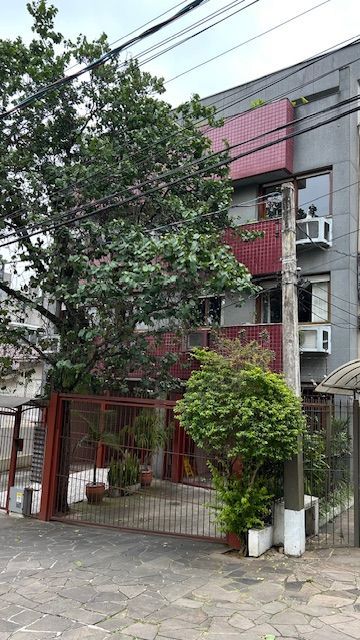 Apartamento à venda com 59m², 2 quartos, 1 vaga no bairro Petrópolis em Porto Alegre