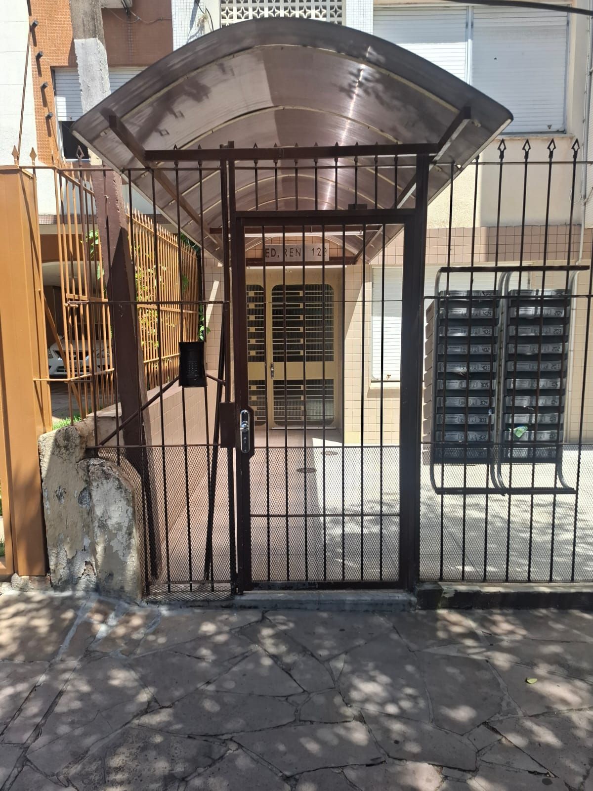 Kitnet 1 dormitório no bairro Santana