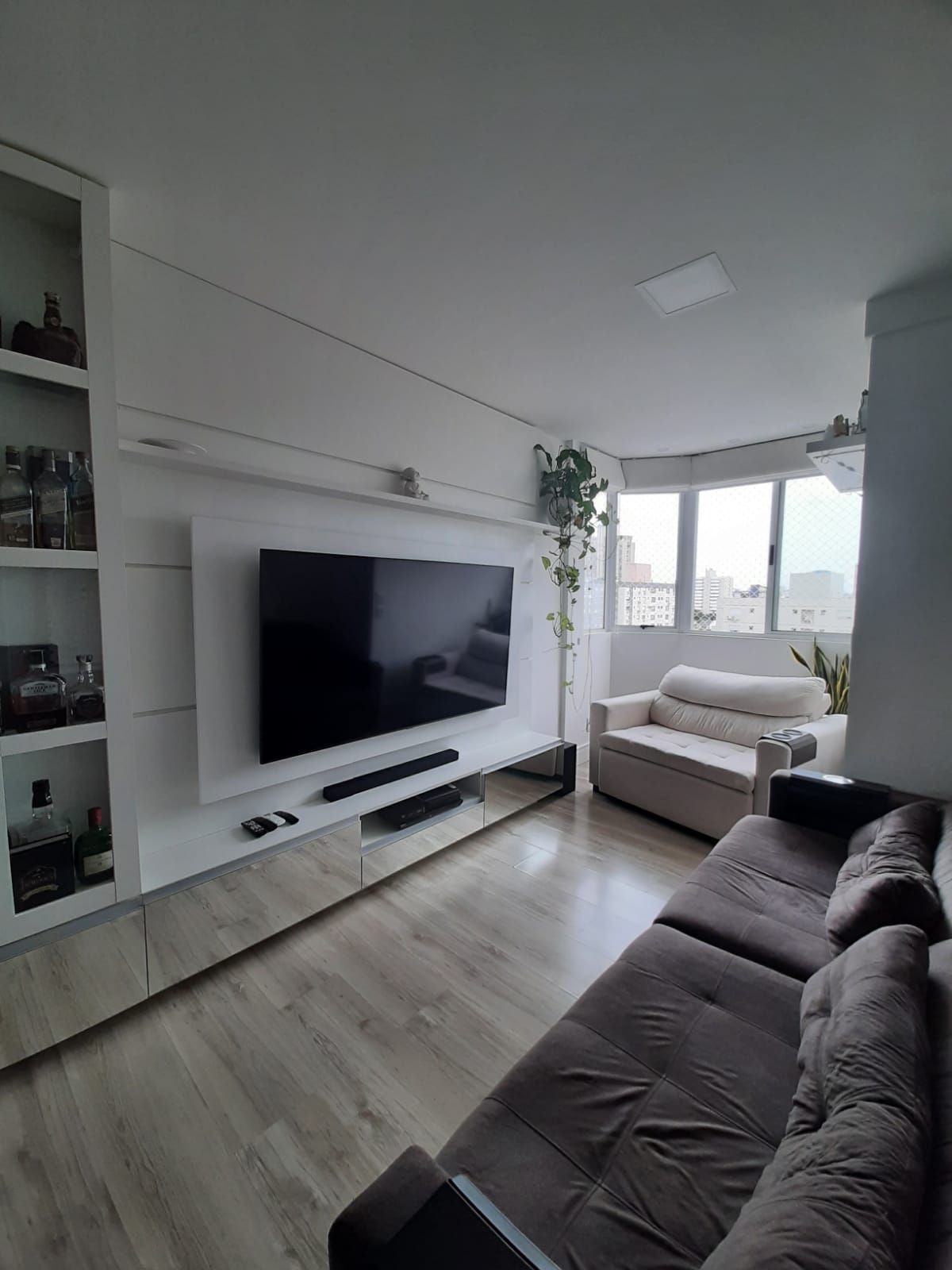 Apartamento à venda com 75m², 3 quartos, 1 suíte, 1 vaga no bairro Santana em Porto Alegre