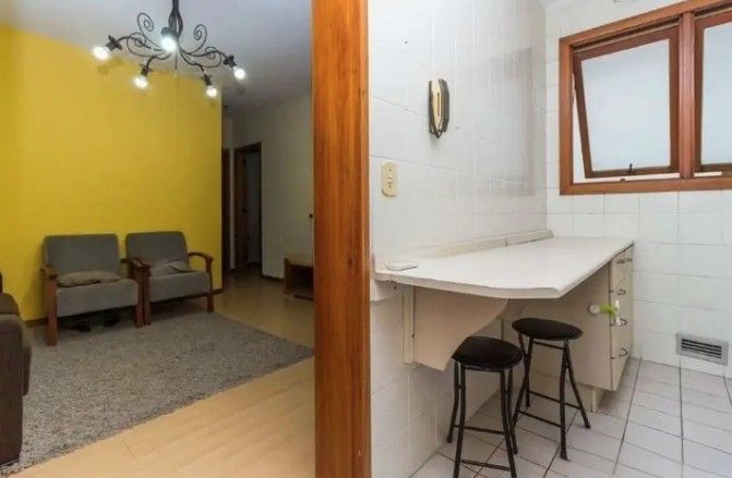 Apartamento para Venda - 53m², 2 dormitórios, 1 vaga - Petrópolis — foto 2