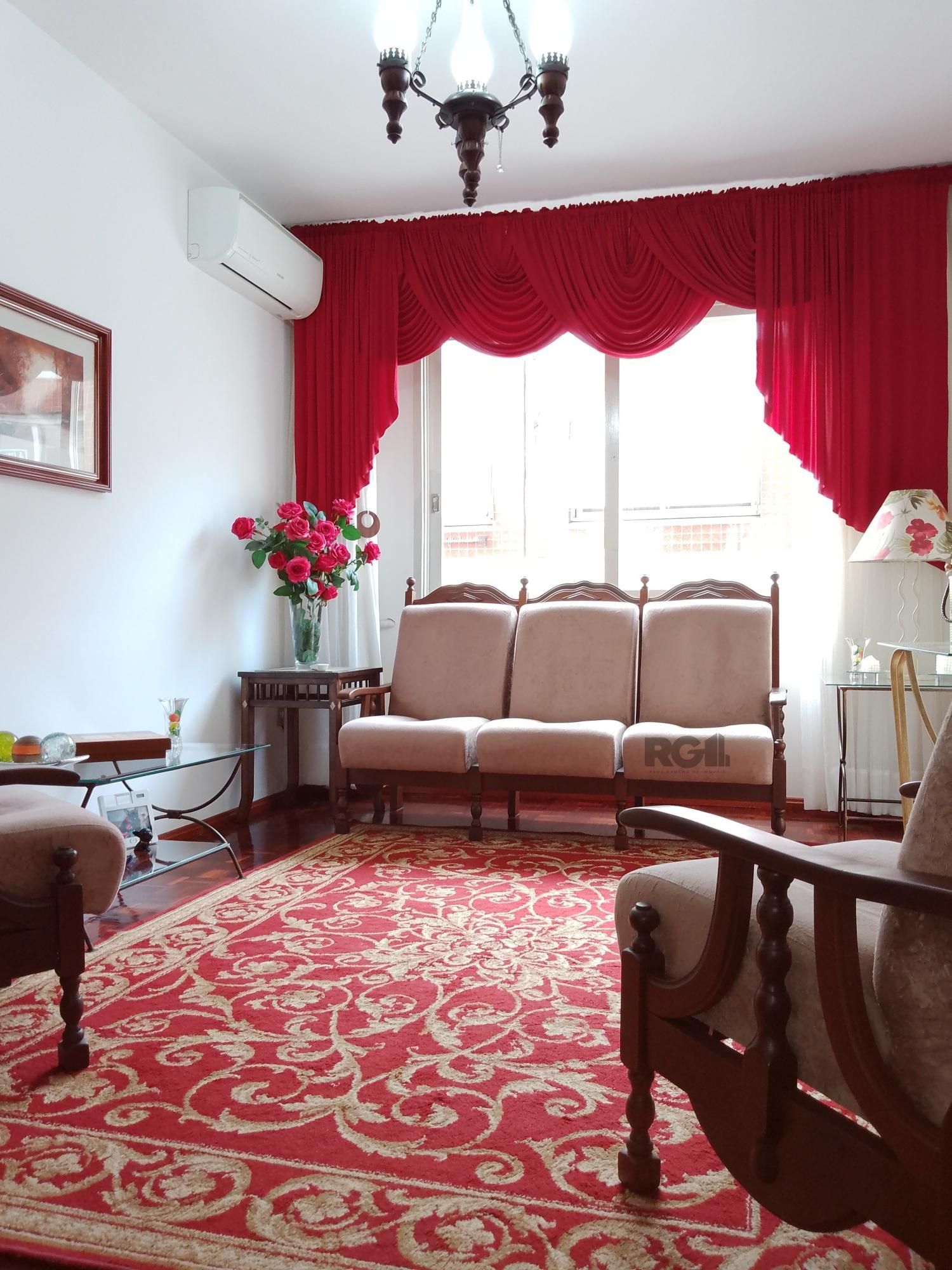 Apartamento à venda com 58m², 2 quartos, 1 vaga no bairro Santo Antônio em Porto Alegre