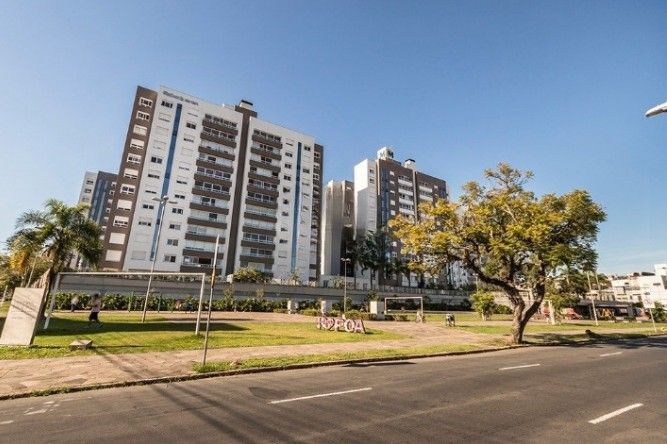 Apartamento 3 dormitórios no bairro Menino Deus