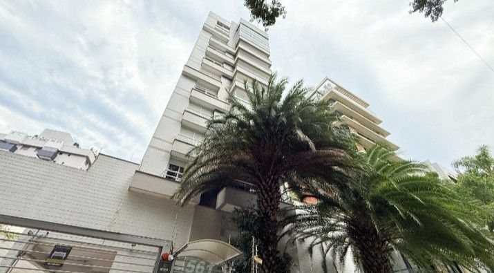 Apartamento à venda com 51m², 1 quarto, 1 suíte, 2 vagas no bairro Petrópolis em Porto Alegre