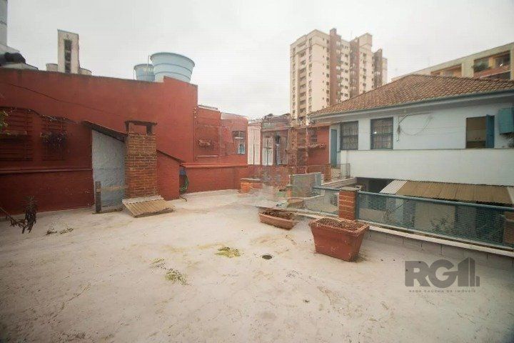 Sobrado à venda com 4 quartos, 220m² - Foto 14
