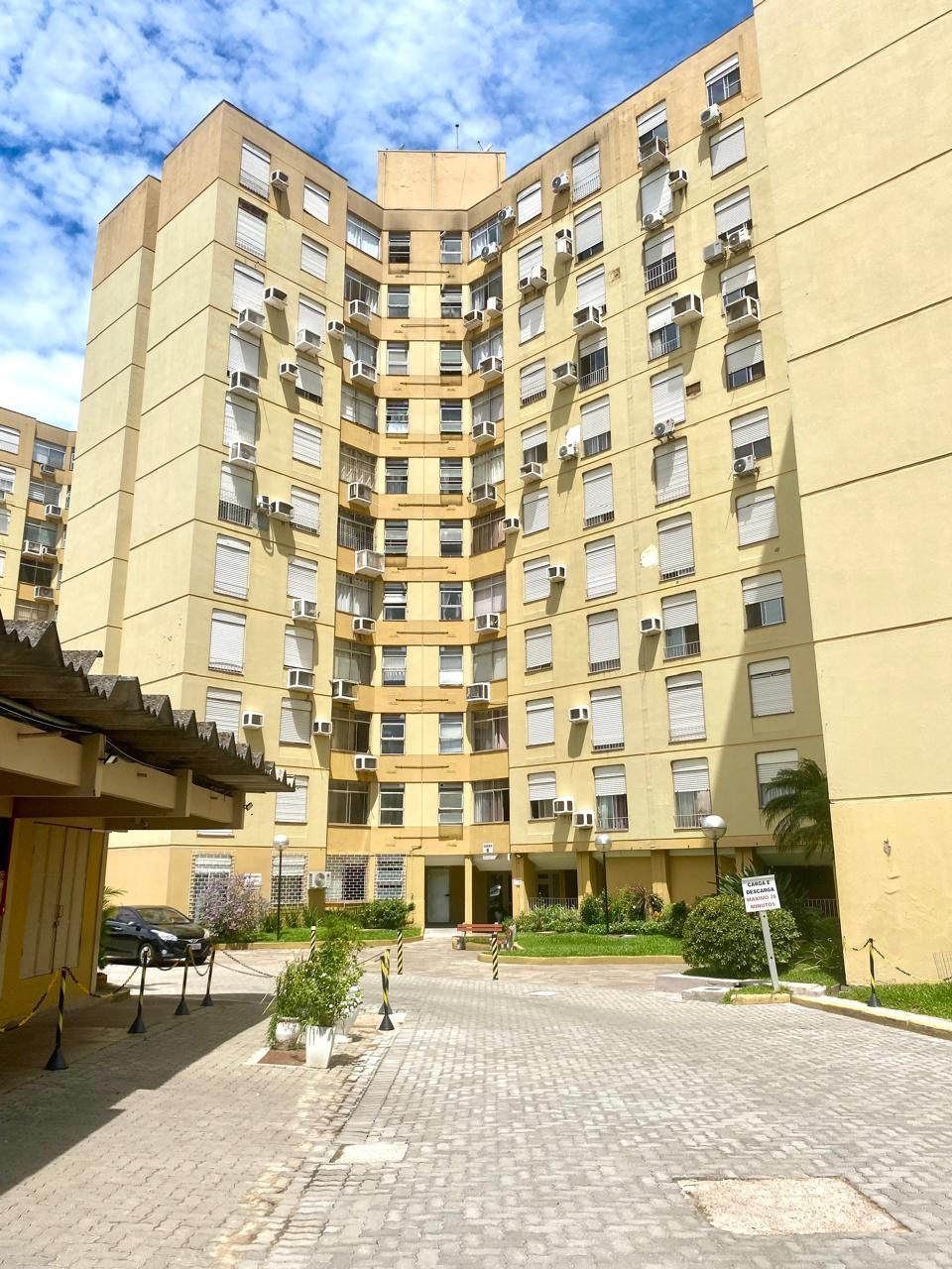 Apartamento 2 dormitórios no bairro Tristeza