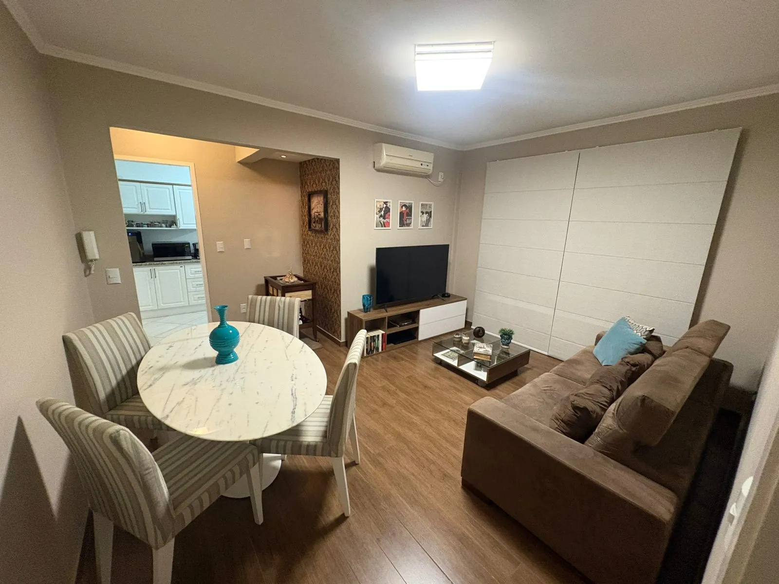 Apartamento, 2 dormitórios no bairro Auxiliadora em Porto Alegre para Comprar
