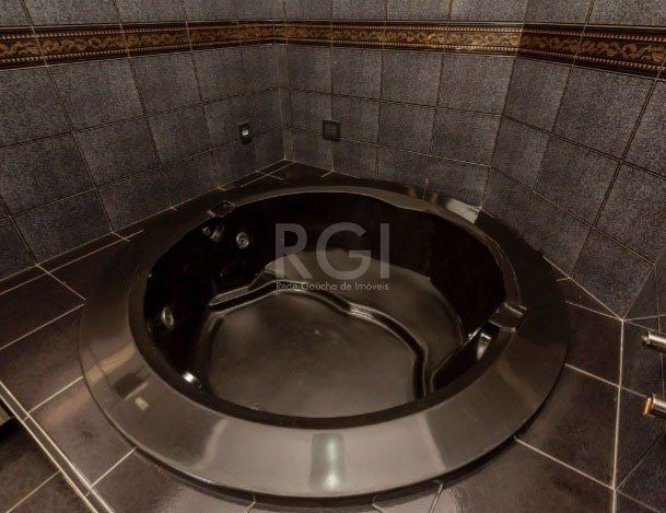 Casa à venda com 5 quartos, 250m² - Foto 13