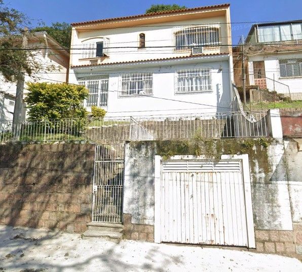 Sobrado para Venda - 240m², 3 dormitórios, sendo 1 suites, 1 vaga - Partenon