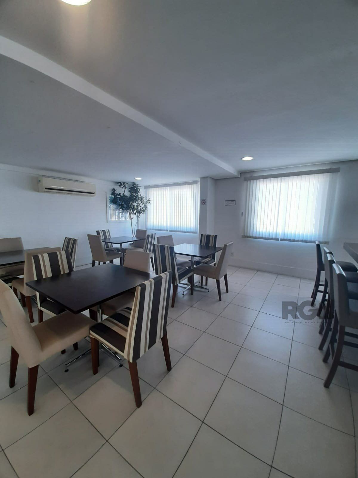 Apartamento à venda com 2 quartos, 58m² - Foto 25