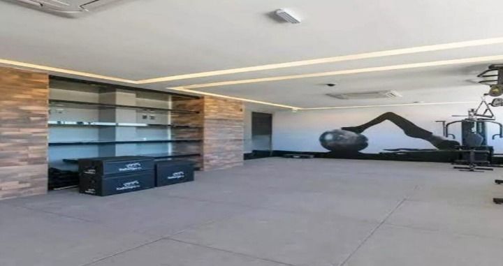 Apartamento à venda com 1 quarto, 60m² - Foto 17