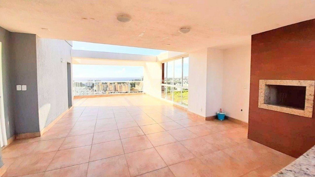 Apartamento à venda com 3 quartos, 146m² - Foto 2