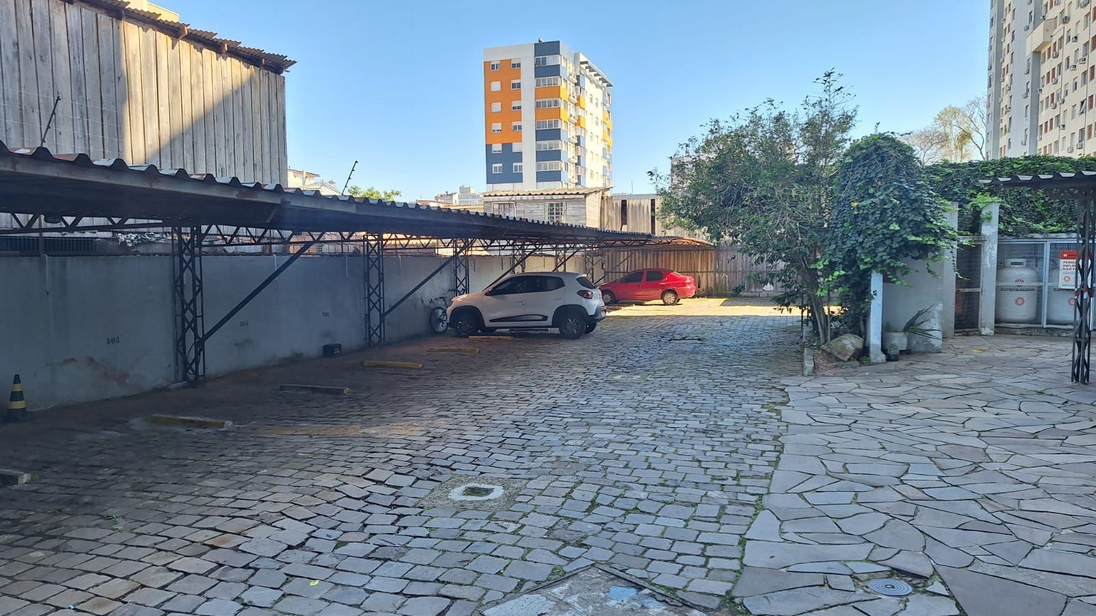 Apartamento à venda com 1 quarto, 44m² - Foto 29