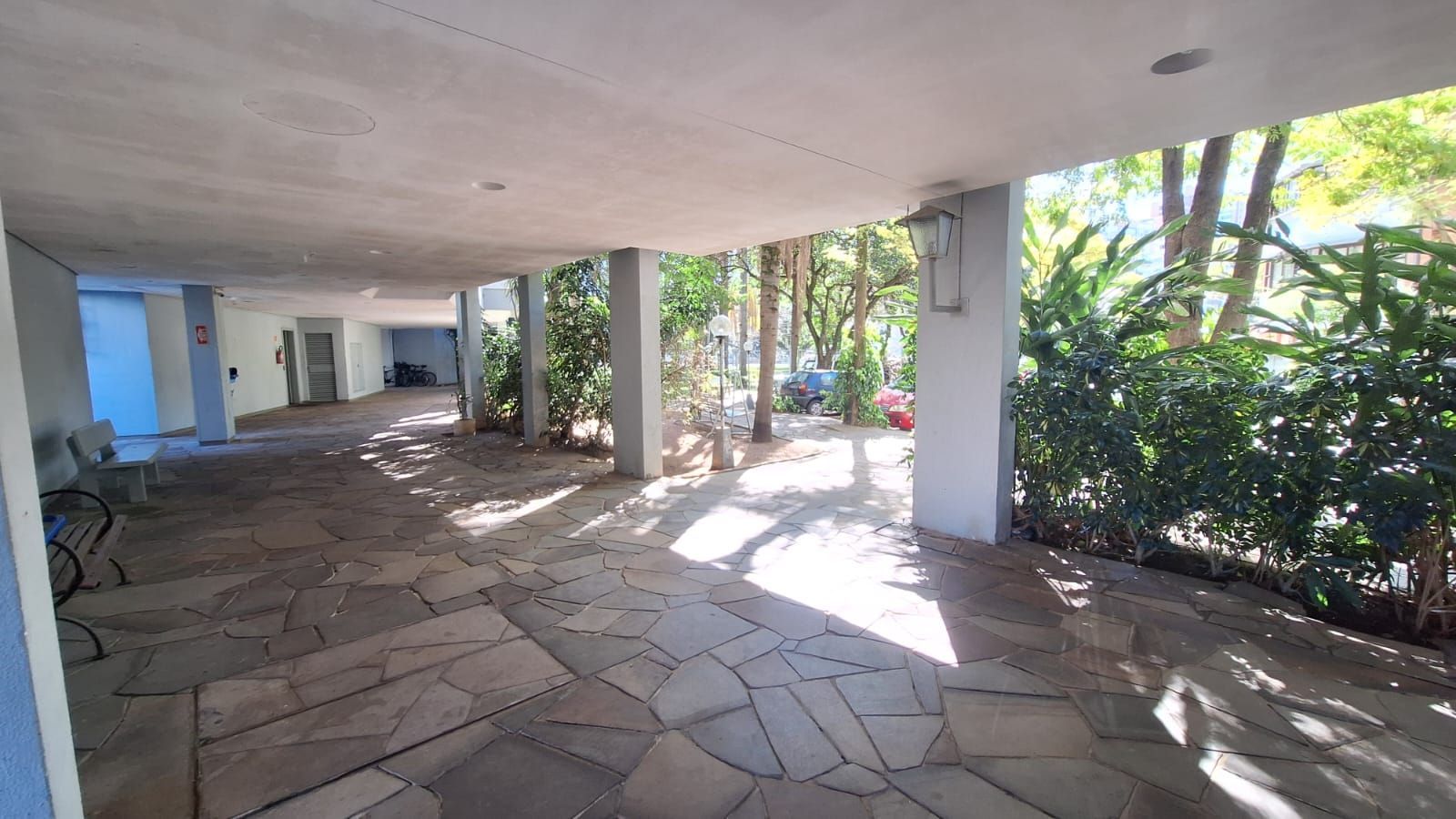 Apartamento à venda com 1 quarto, 44m² - Foto 22