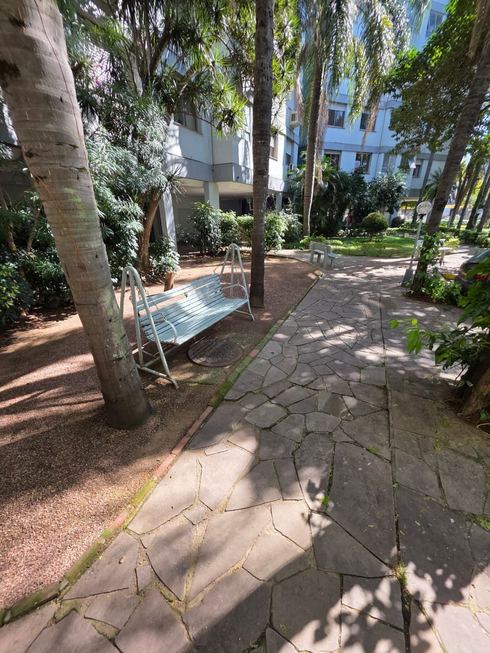 Apartamento 1 dormitório, 1 vaga coberta, portaria , elevador, vista, salao de festas, no bairro Santana, Porto Alegre, RS