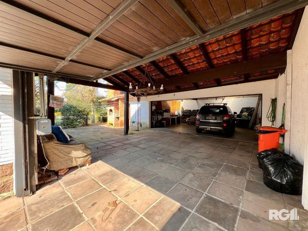 Casa à venda com 3 quartos, 240m² - Foto 14
