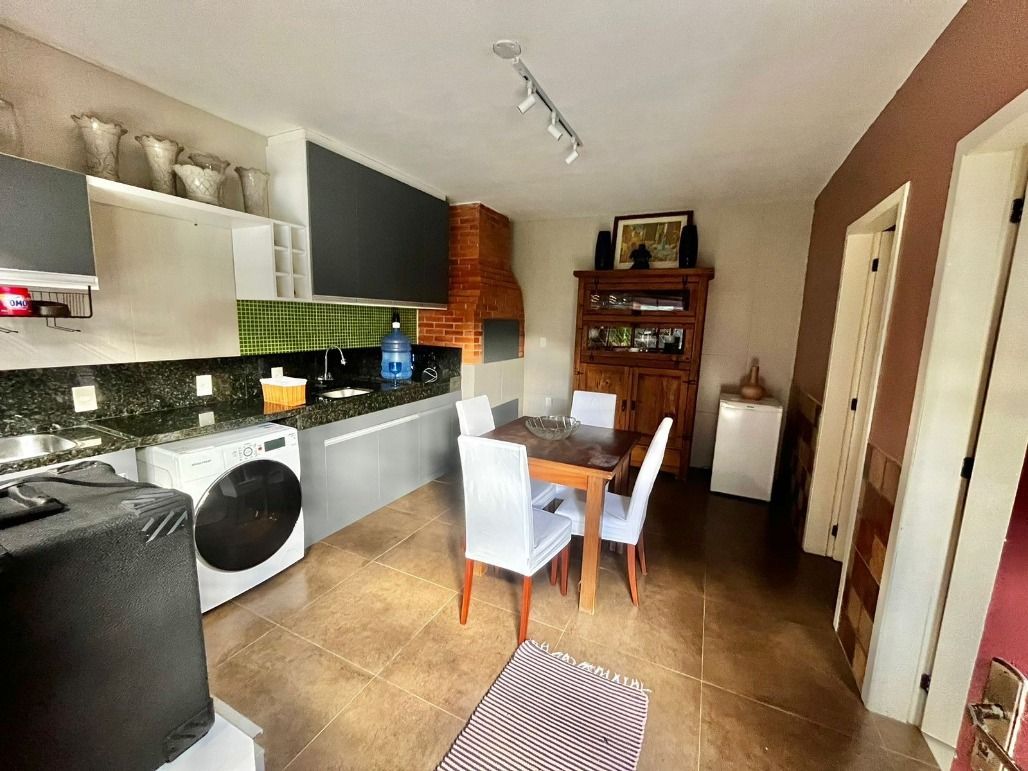 Casa à venda com 4 quartos, 136m² - Foto 33