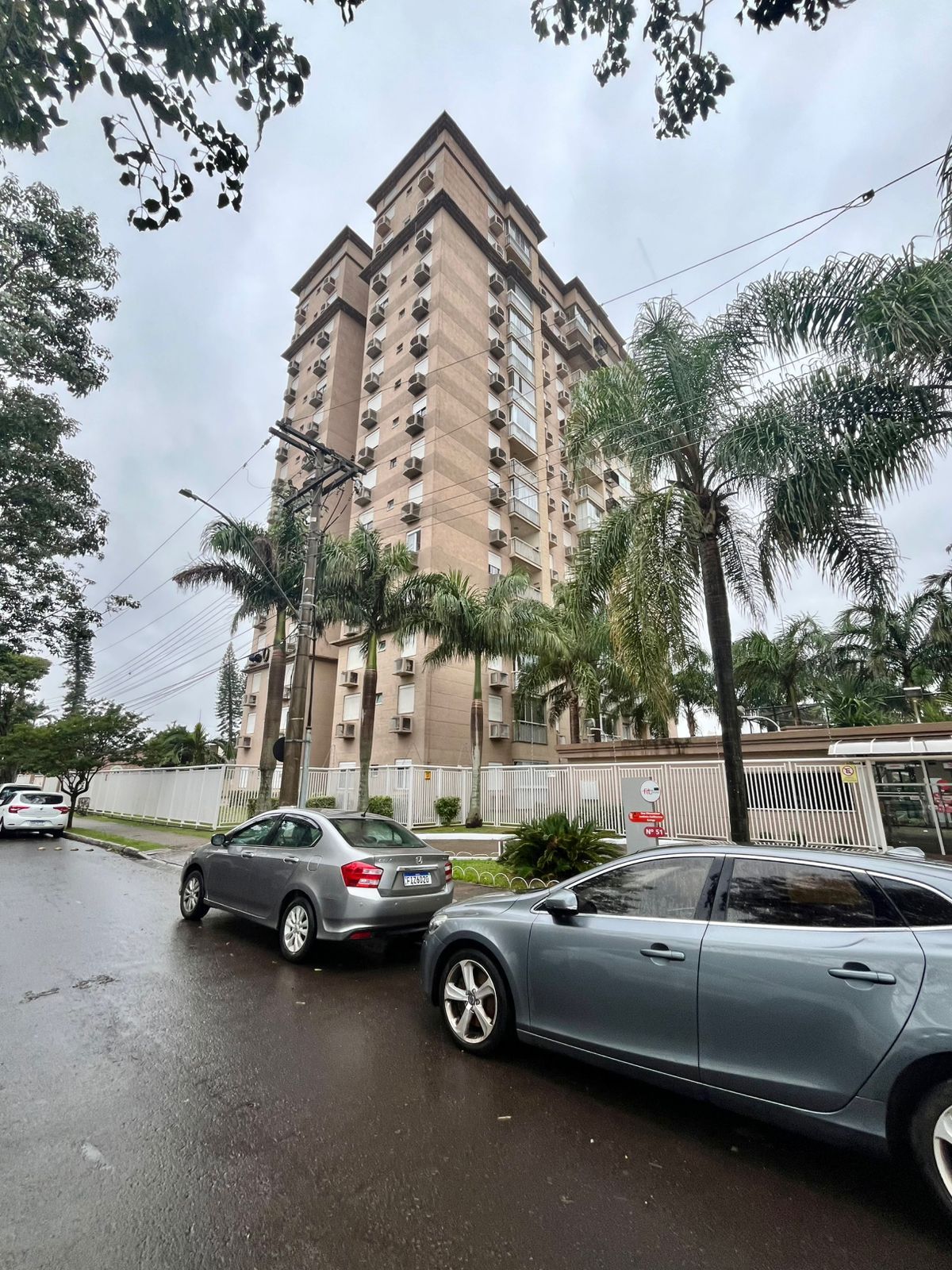 Apartamento 3 dormitórios com Suíte, Lavabo, Churrasqueira e Box – São Sebastião