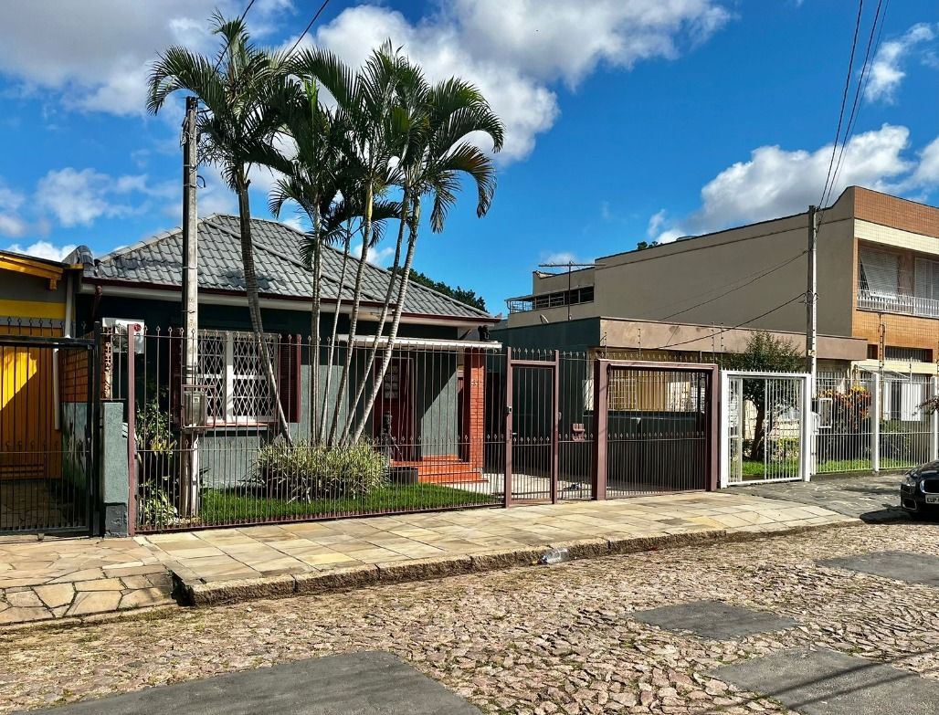 Casa à venda com 4 quartos, 136m² - Foto 5