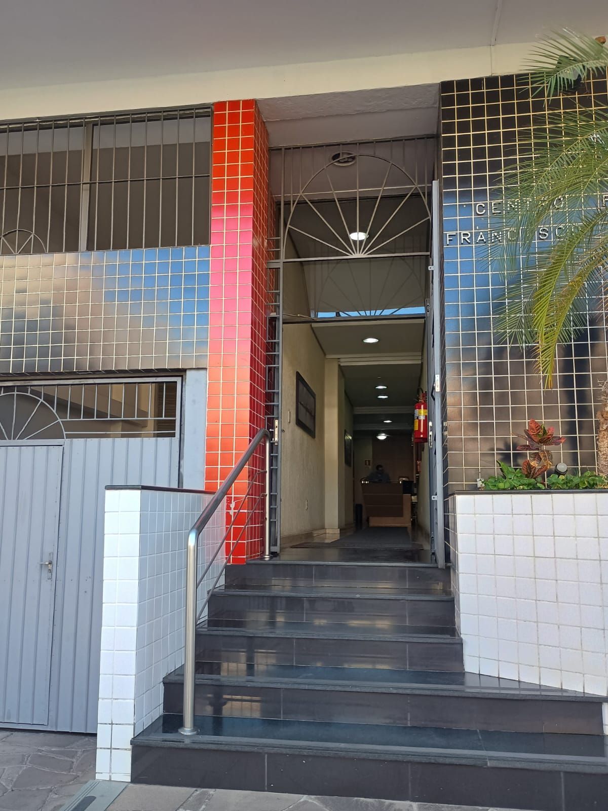 Conjunto Comercial-Sala à venda com 1 quarto, 33m² - Foto 2