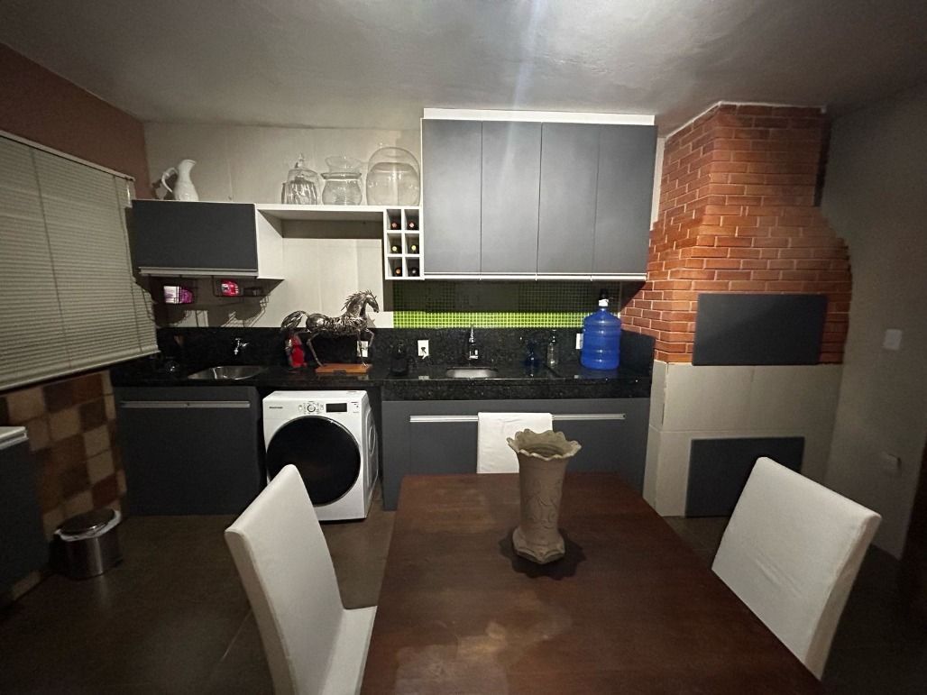 Casa à venda com 4 quartos, 136m² - Foto 34