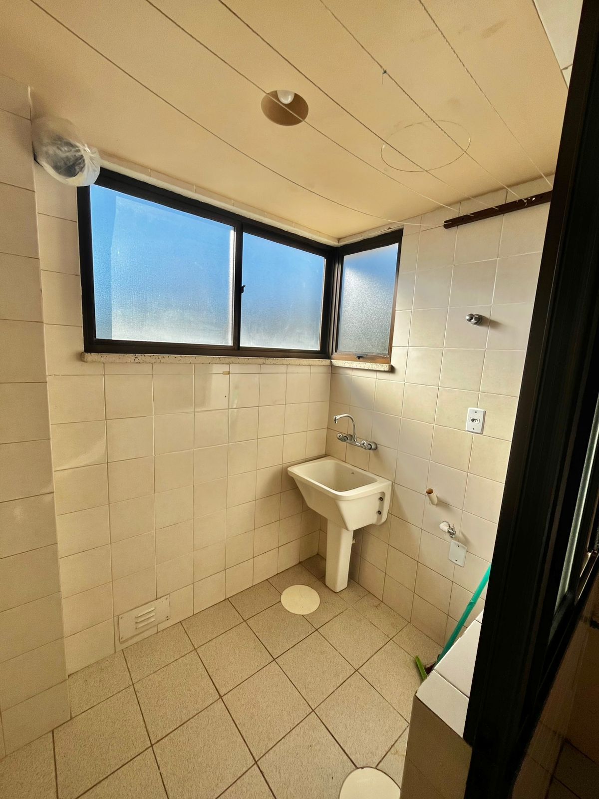 Apartamento à venda com 3 quartos, 81m² - Foto 33