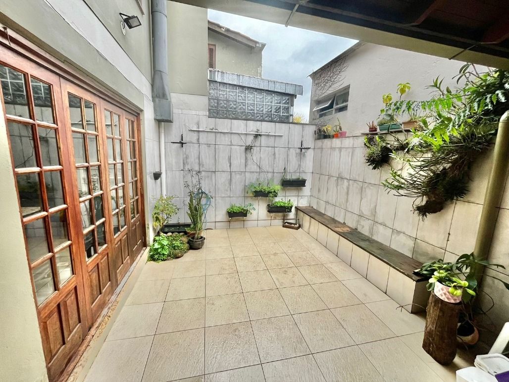 Casa de Condomínio à venda com 3 quartos, 172m² - Foto 18