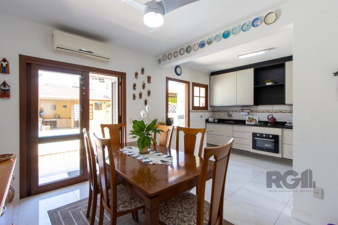 Casa à venda com 3 quartos, 188m² - Foto 9