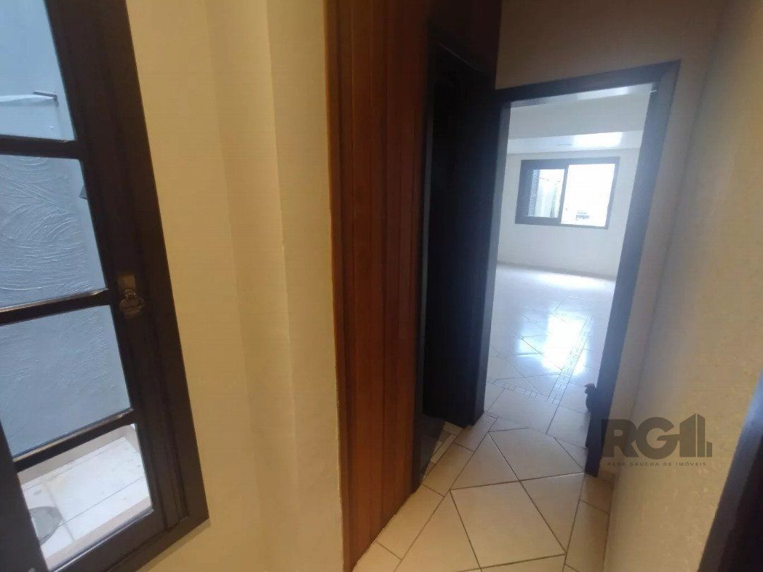 Casa à venda com 4 quartos, 245m² - Foto 18