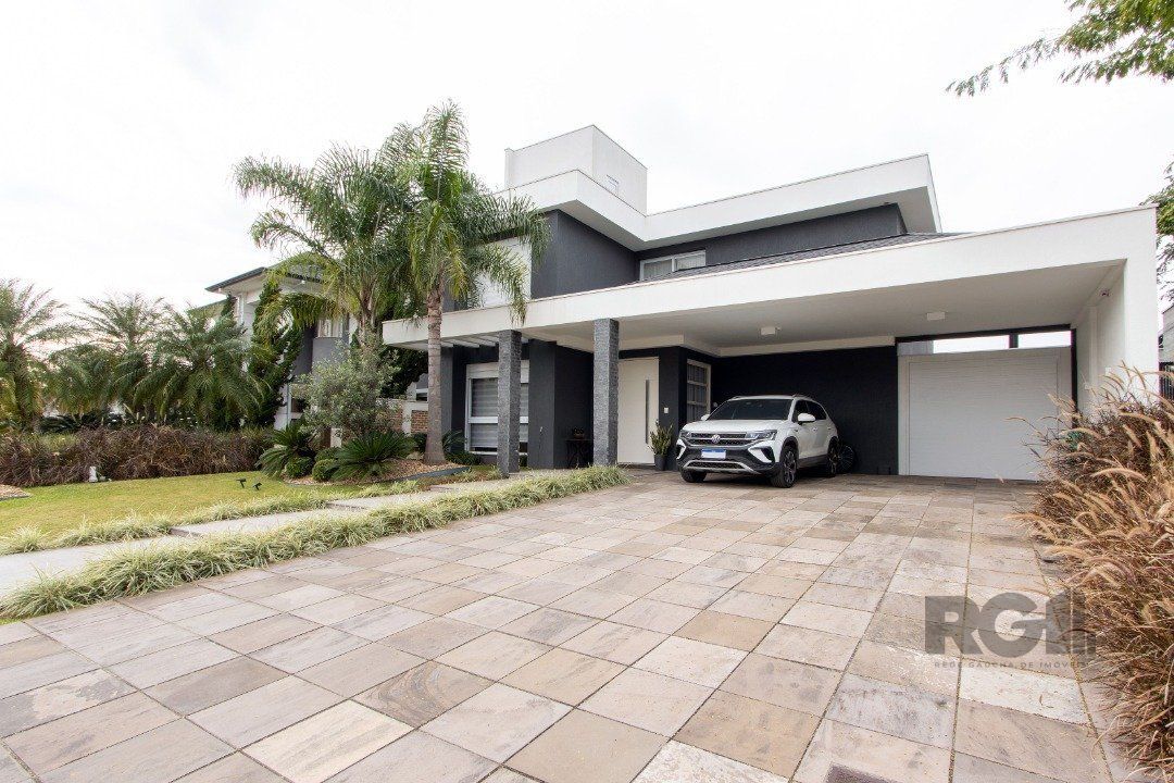 Casa de Condomínio à venda com 4 quartos, 350m² - Foto 2