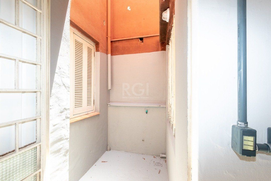 Casa à venda com 3 quartos, 232m² - Foto 7