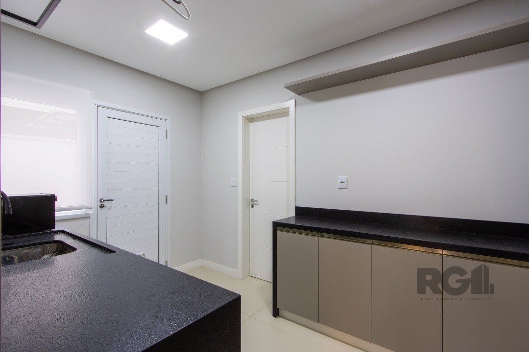 Casa de Condomínio à venda com 4 quartos, 350m² - Foto 48