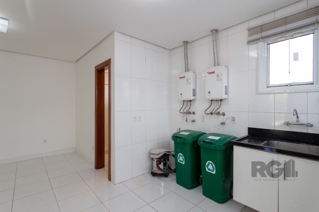Casa de Condomínio à venda com 3 quartos, 450m² - Foto 15