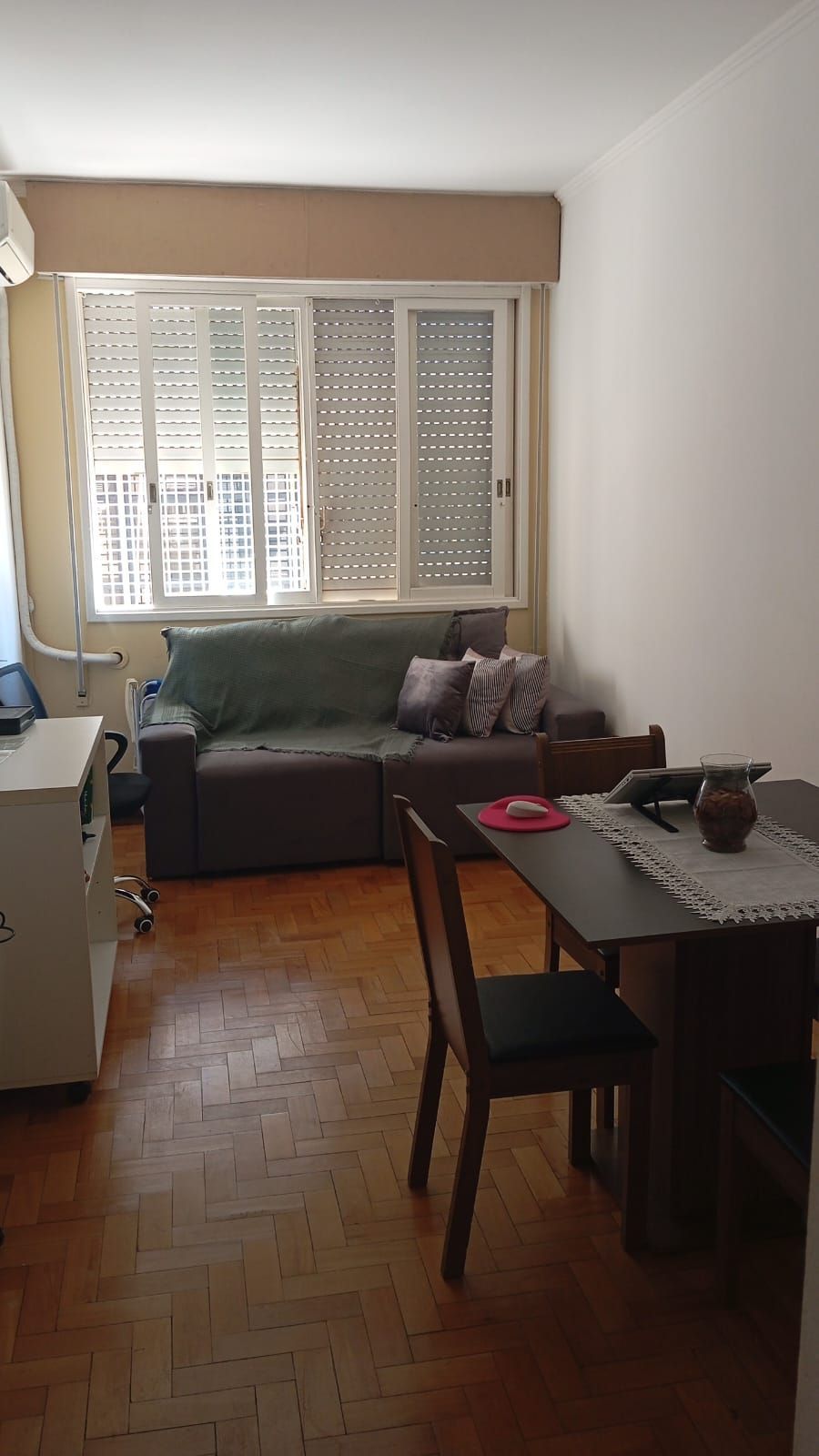 Apartamento de 01 dormitório, bairro Praia de Belas, em Porto Alegre com 45,19m2!