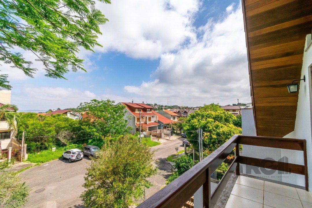 Casa à venda com 3 quartos, 191m² - Foto 4